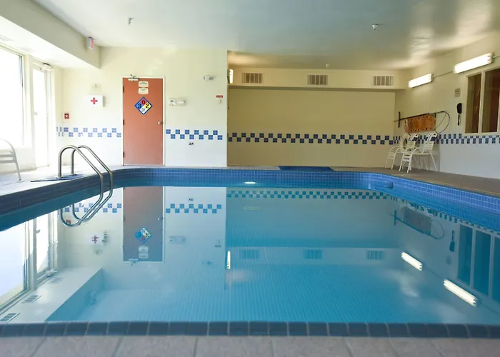 Americinn By Wyndham Topeka